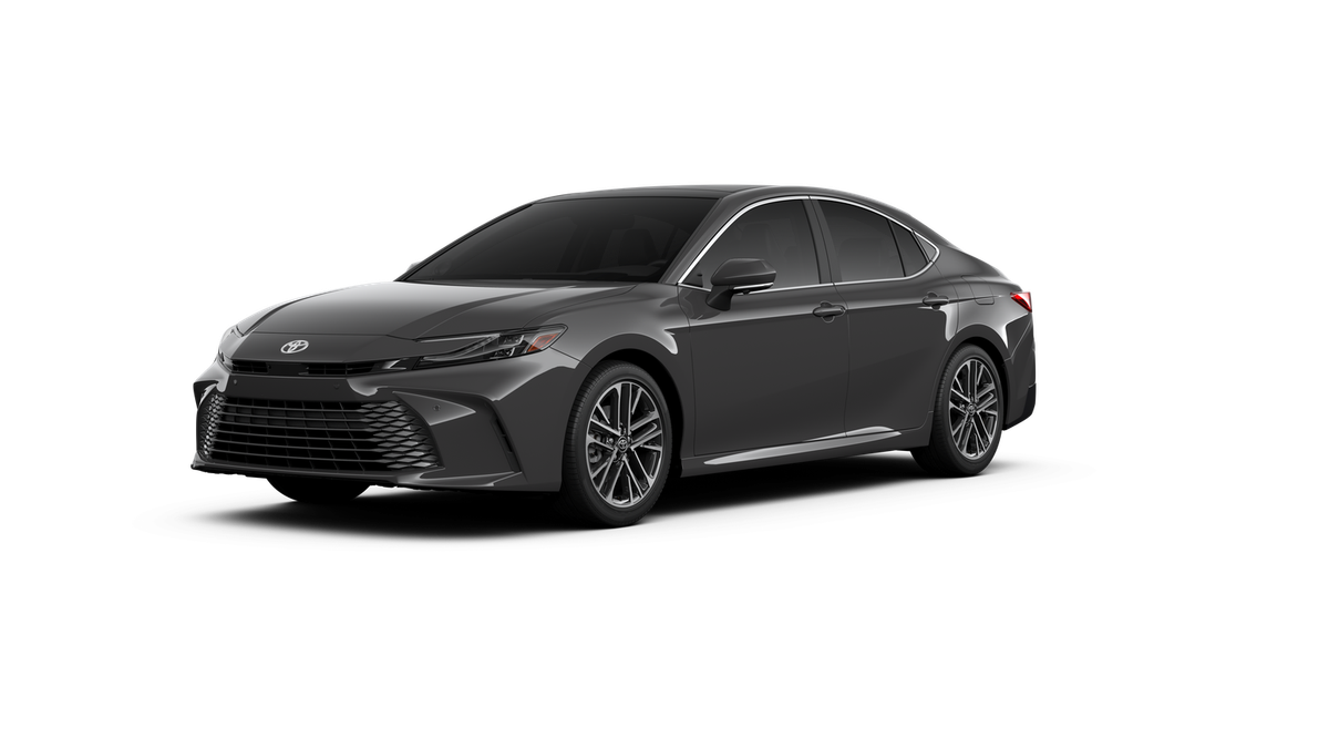 2025 Toyota Camry XLE photo 5