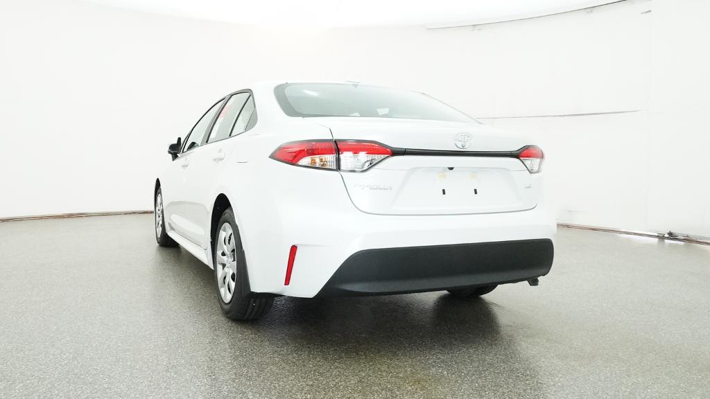 2026 Toyota Corolla LE photo 3