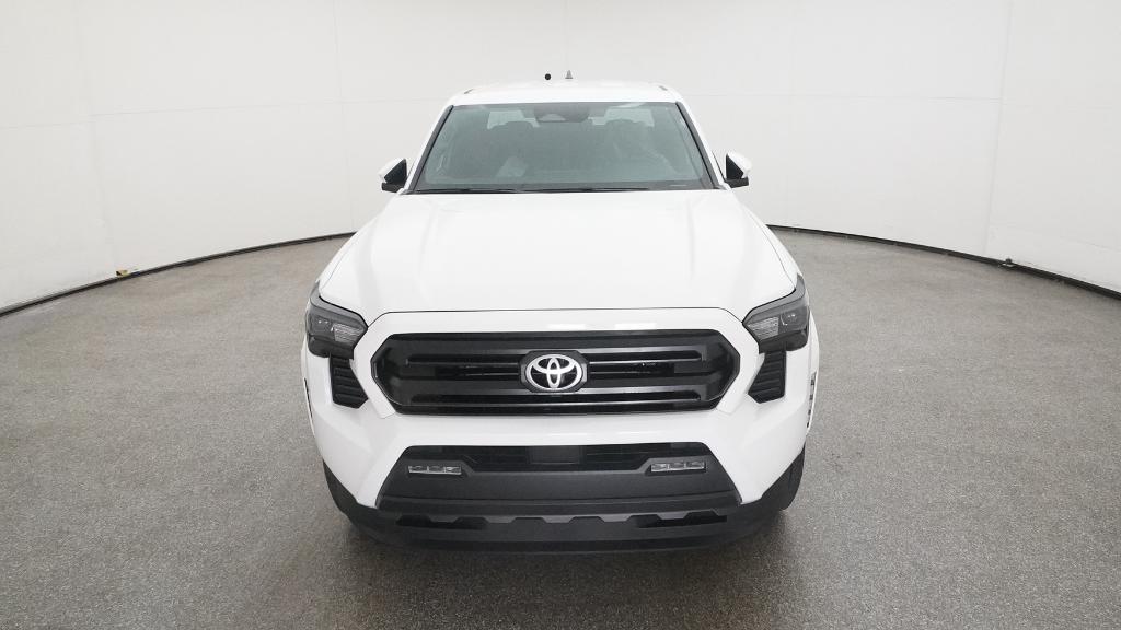 2025 Toyota Tacoma SR5 photo 24