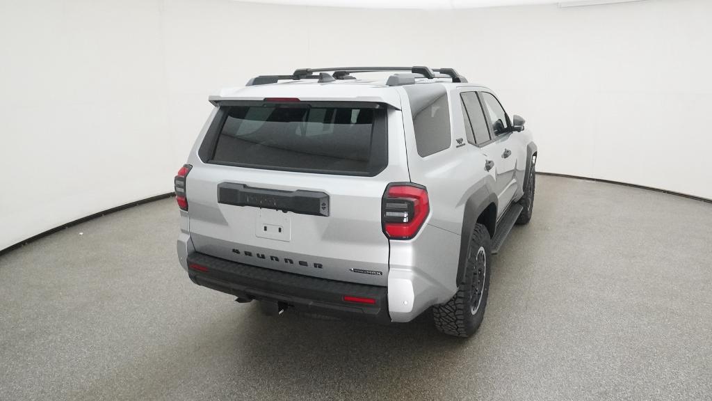 2025 Toyota 4Runner TRD Off-Road Premium photo 3