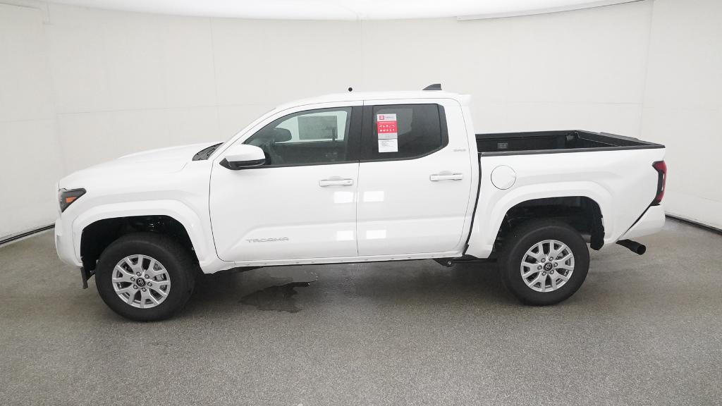 2025 Toyota Tacoma SR5 photo 23