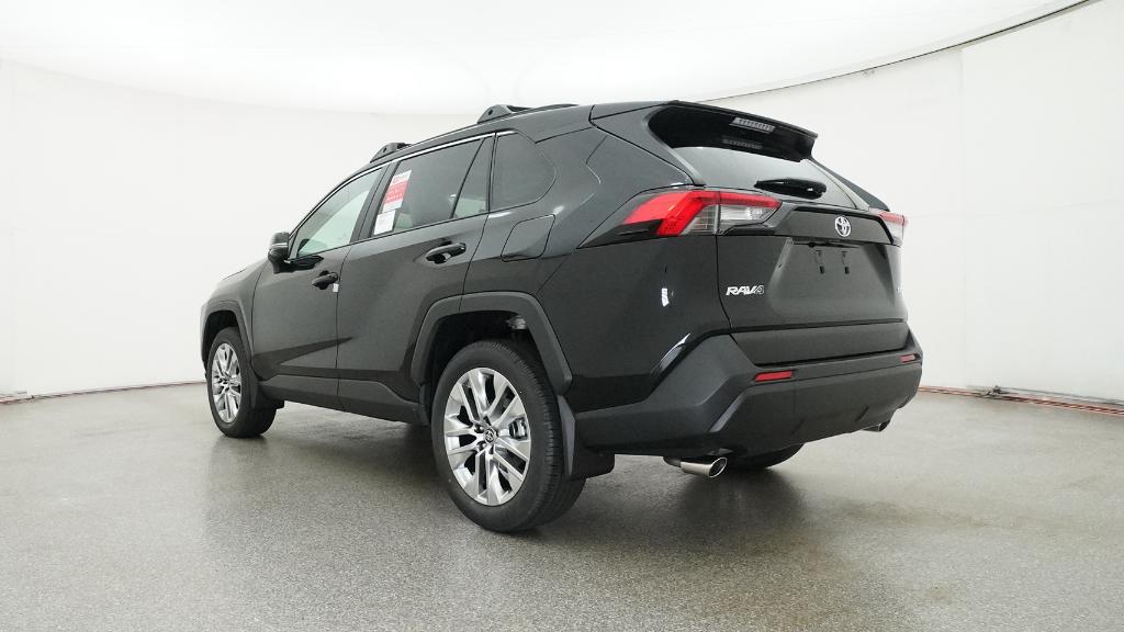 2025 Toyota RAV4 XLE Premium photo 4
