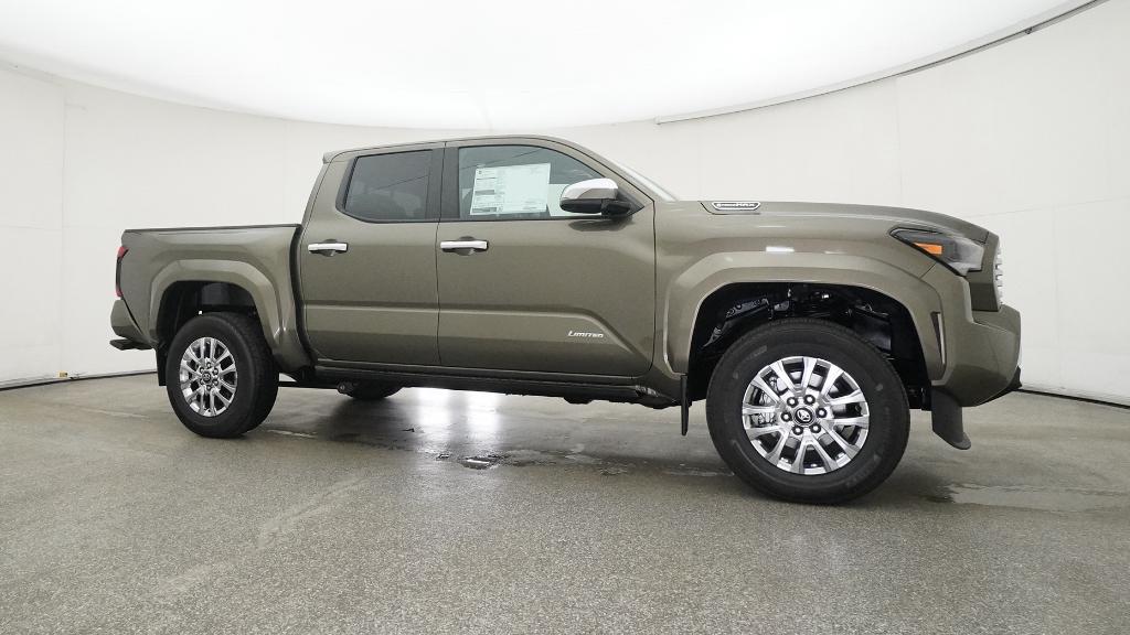 2025 Toyota Tacoma Limited photo 2