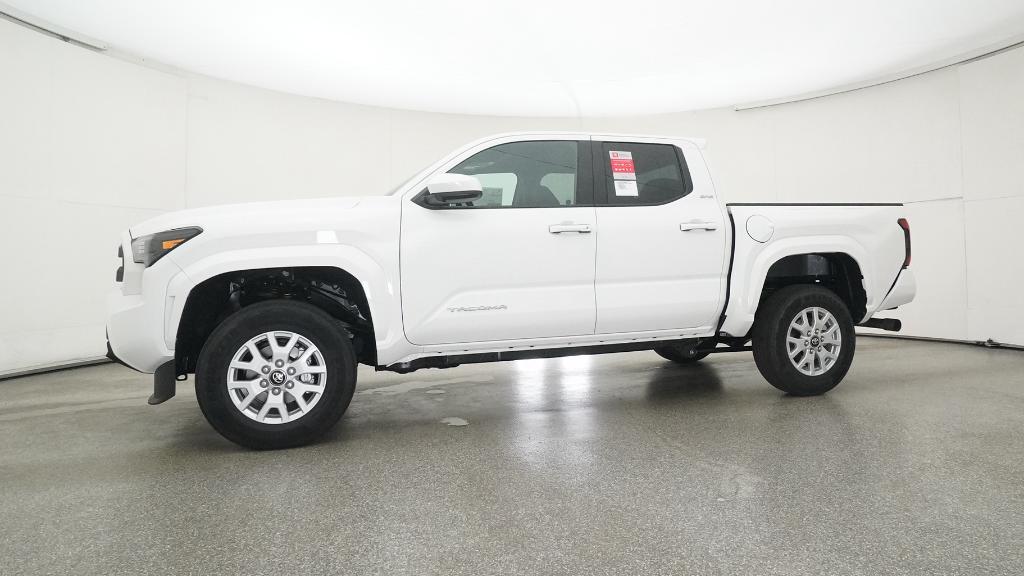 2025 Toyota Tacoma SR5 photo 8