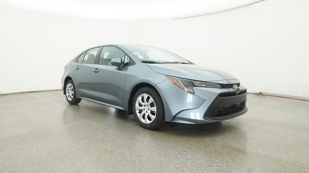2025 Toyota Corolla LE photo 3