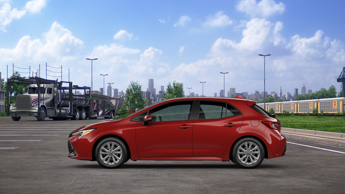 2025 Toyota Corolla SE photo 4
