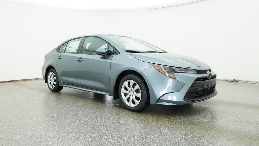 2026 Toyota Corolla LE photo 3