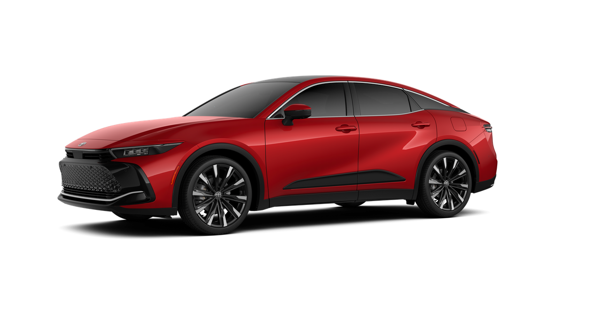 Toyota Crown Platinum photo 2