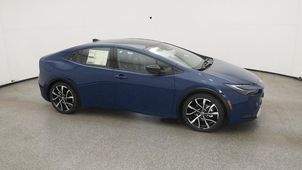 2026 Toyota Prius XSE Premium Plug-in Hybrid photo 3