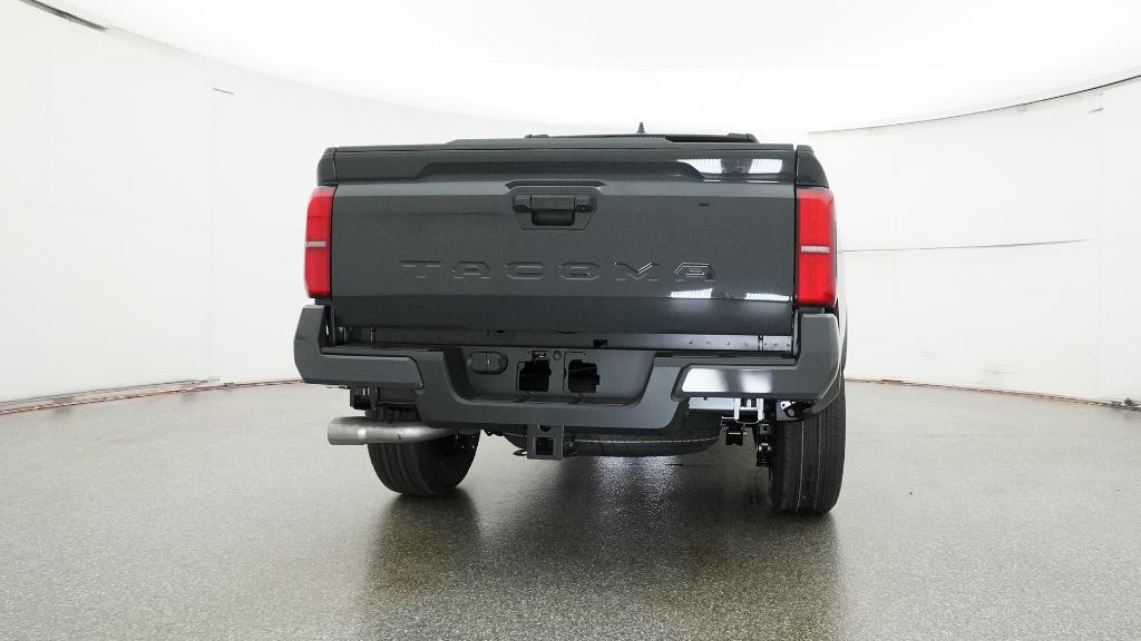 2025 Toyota Tacoma SR5 photo 13