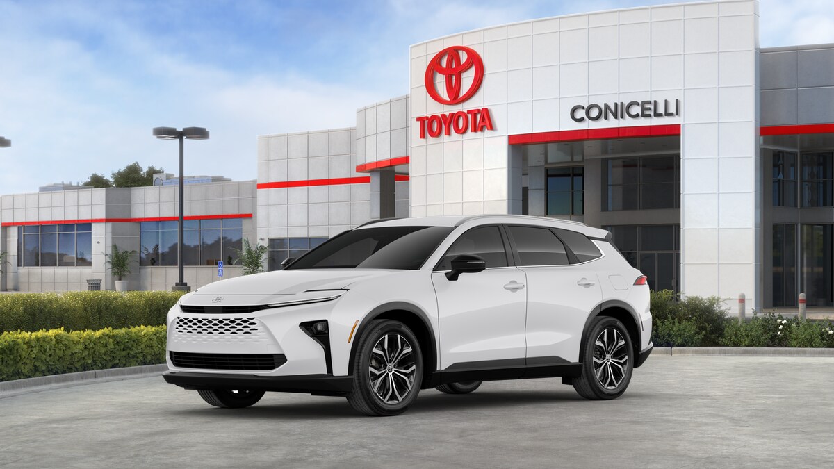 2025 Toyota Crown Signia XLE photo 2