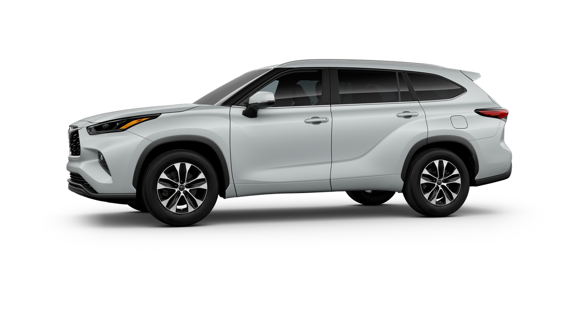 2025 Toyota Highlander XLE photo 4