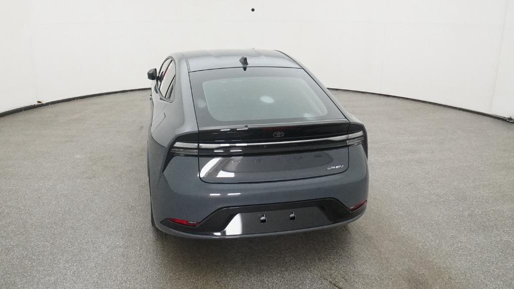 2026 Toyota Prius Plug-in Hybrid XSE photo 27