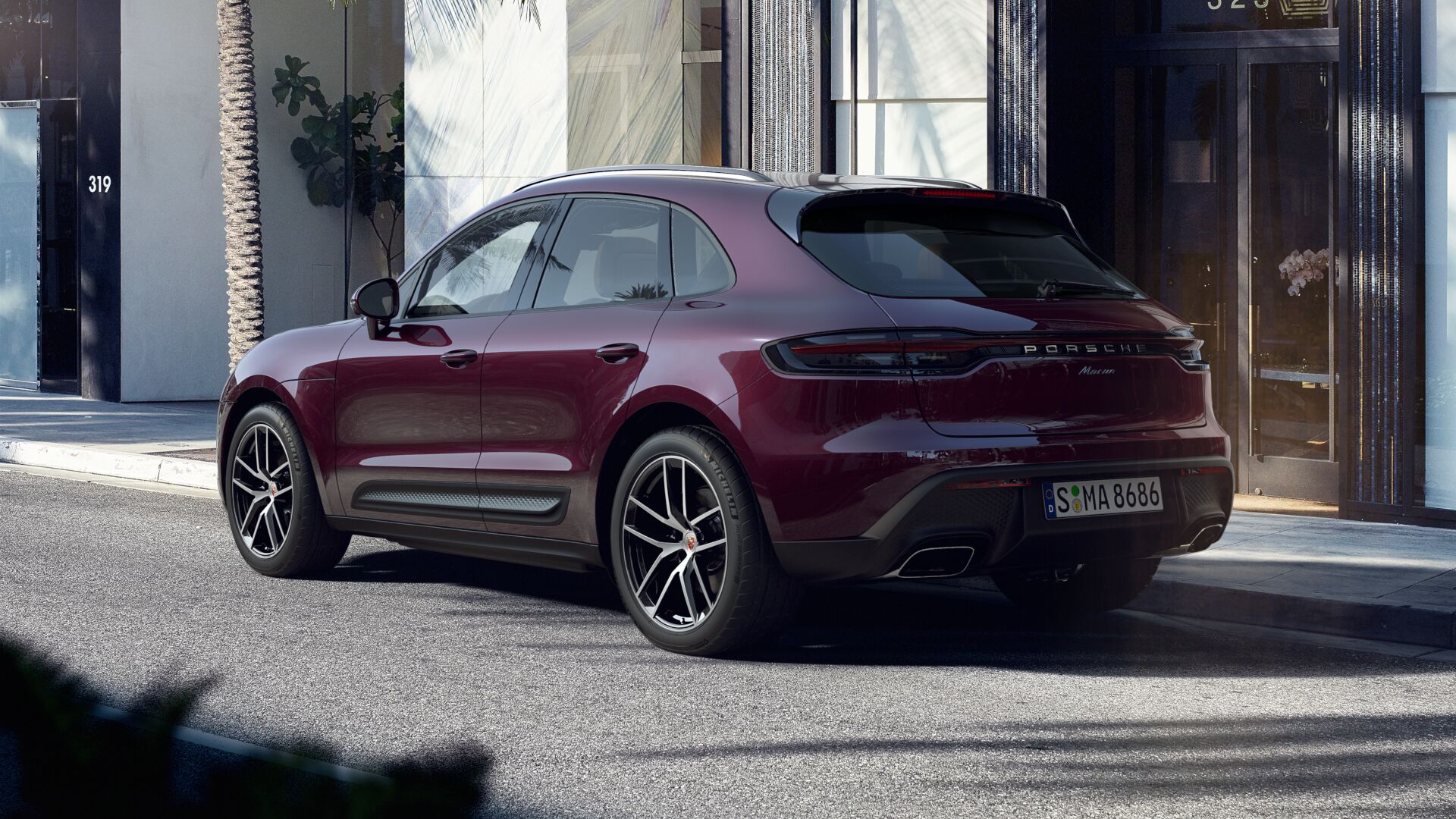 2025 Porsche Macan T photo 3