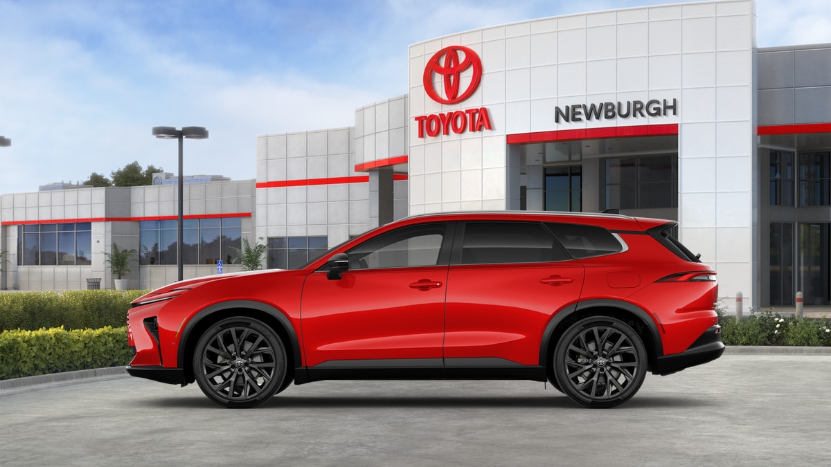 2025 Toyota Crown Signia Limited - Photo 4