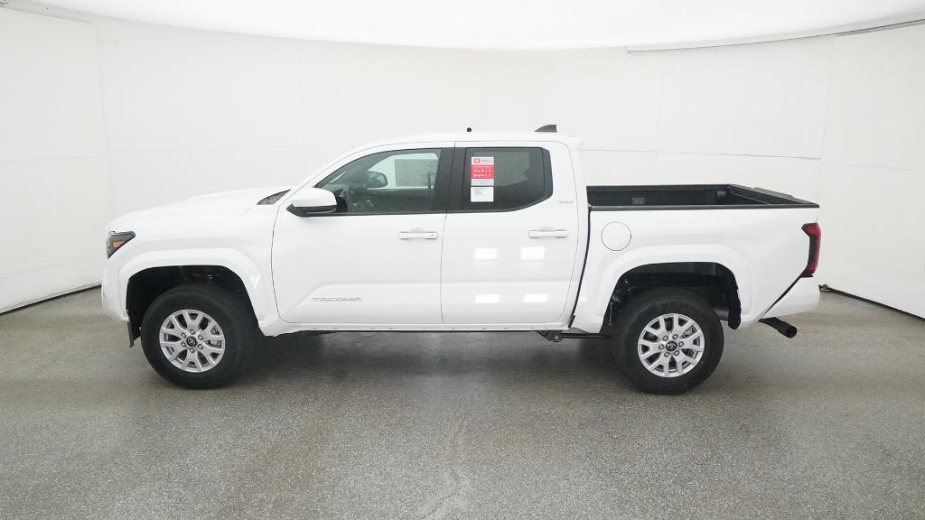 2025 Toyota Tacoma SR5 photo 22