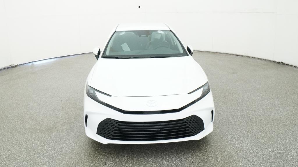 2025 Toyota Camry LE photo 11