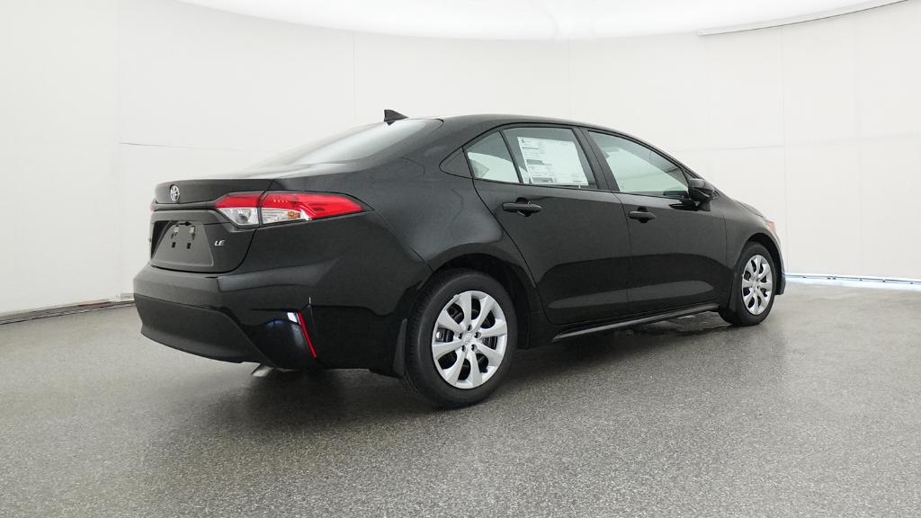 2025 Toyota Corolla LE photo 2