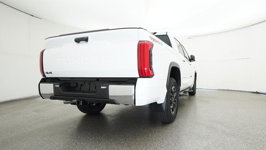 2026 Toyota Tundra SR5 CrewMax photo 4