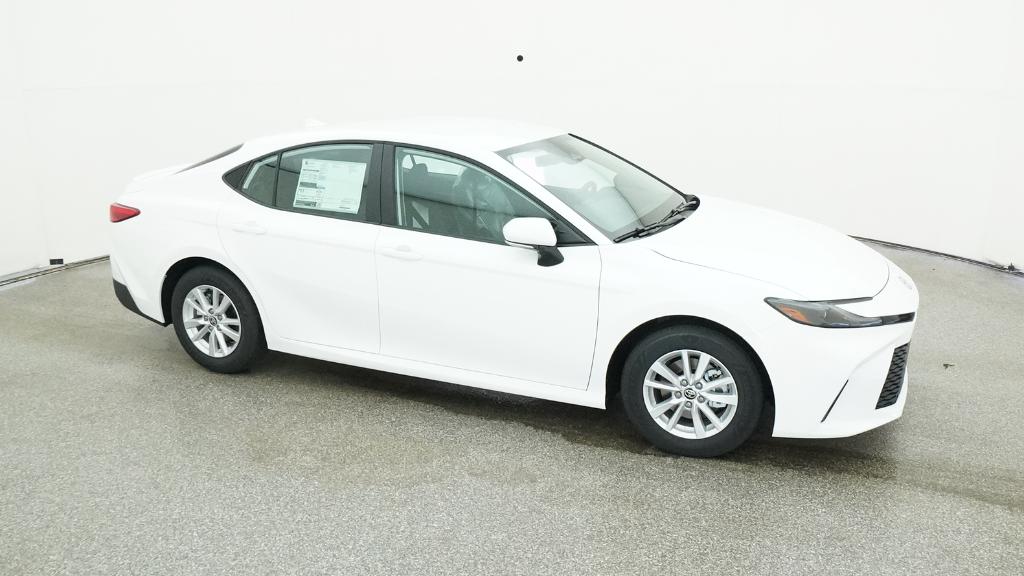 2025 Toyota Camry LE photo 29