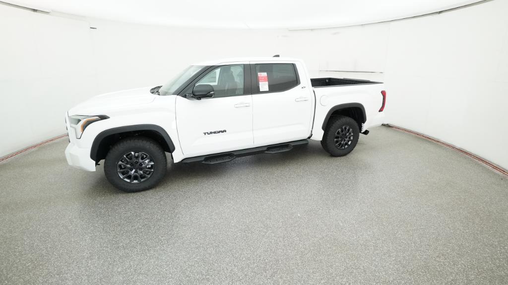 2026 Toyota Tundra SR5 CrewMax photo 16