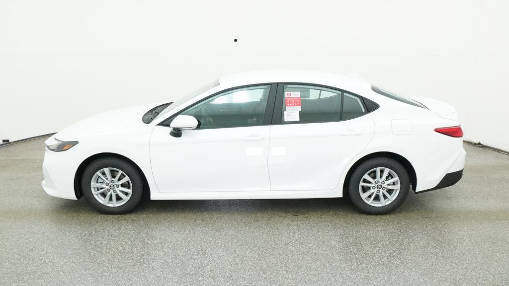 2025 Toyota Camry LE photo 19