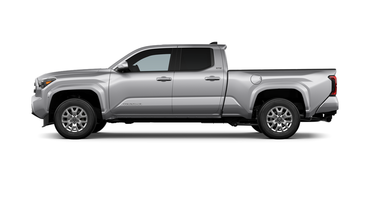 2025 Toyota Tacoma SR5 photo 4