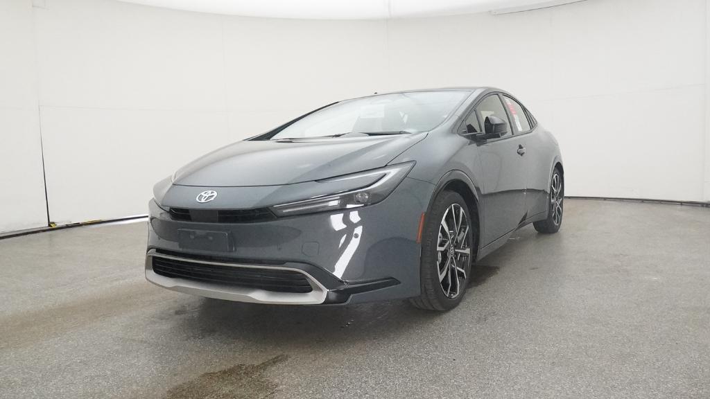 2026 Toyota Prius Plug-in Hybrid XSE photo 9