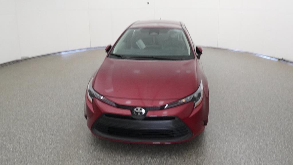 2025 Toyota Corolla LE photo 3