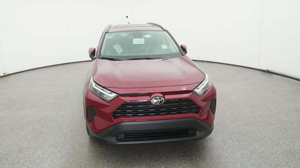 2025 Toyota RAV4 Hybrid XLE photo 2