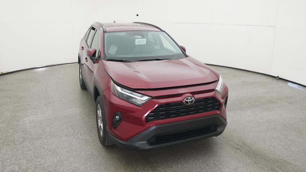 2025 Toyota RAV4 Hybrid LE photo 2
