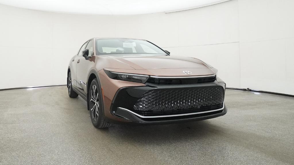 2026 Toyota Crown XLE photo 21