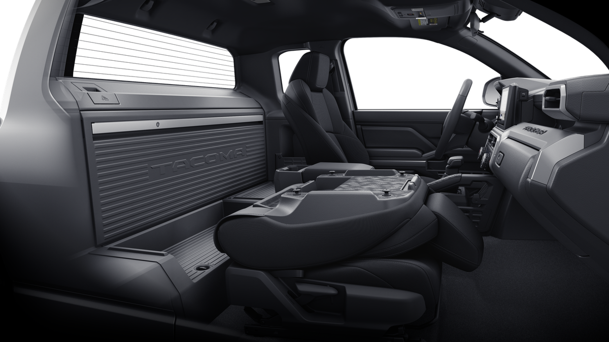 2025 Toyota Tacoma SR5 XtraCab photo 23