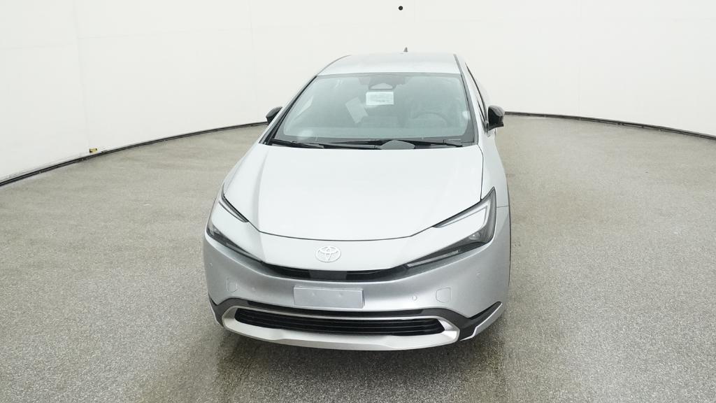 2026 Toyota Prius SE Plug-in Hybrid photo 3