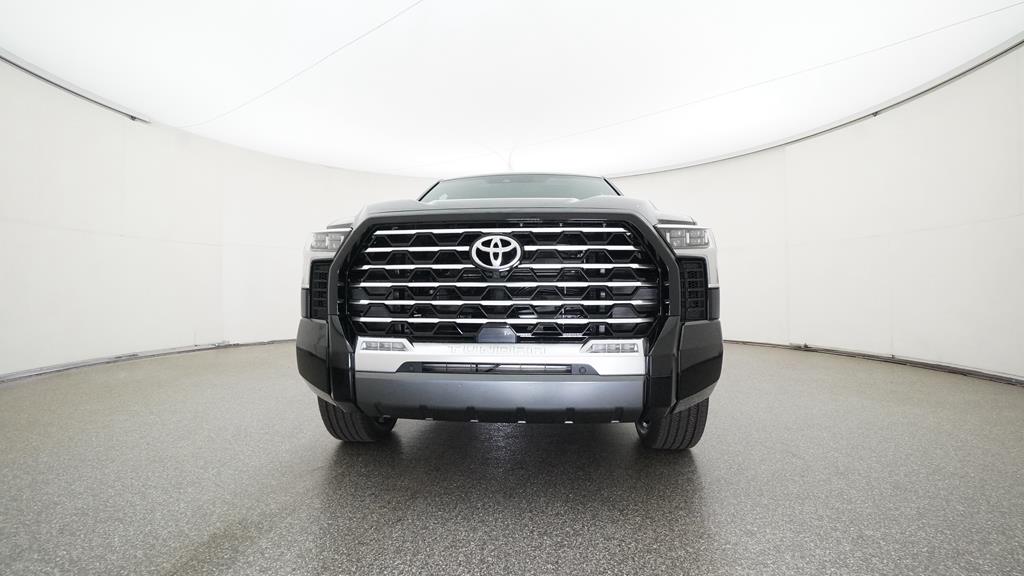 2025 Toyota Tundra CapStone CrewMax photo 3