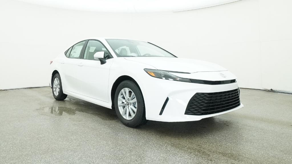 2025 Toyota Camry LE photo 34