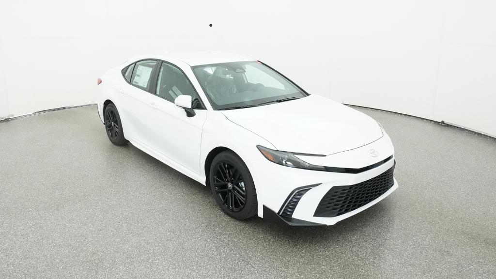 2025 Toyota Camry SE photo 10