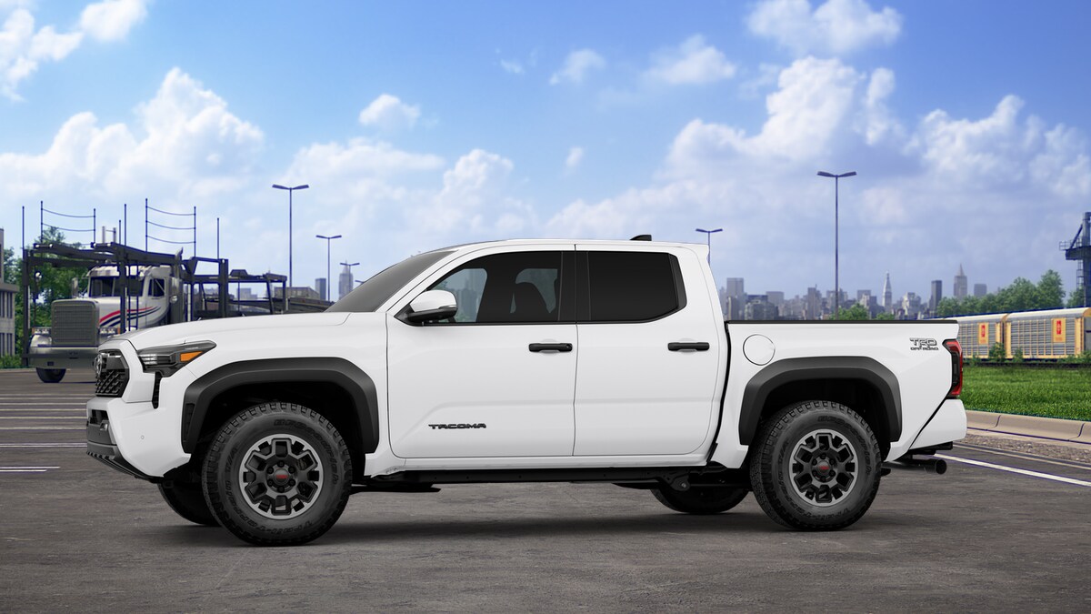 2025 Toyota Tacoma TRD Off-Road photo 3