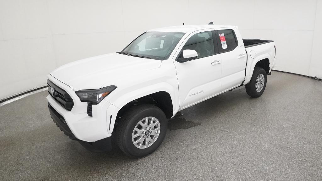 2025 Toyota Tacoma SR5 photo 4