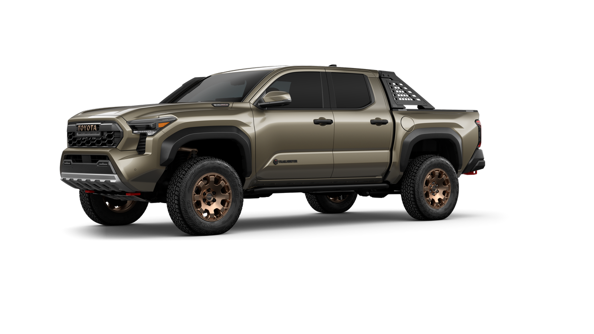 2025 Toyota Tacoma Trailhunter photo 2