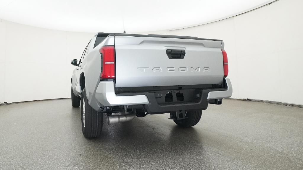 2025 Toyota Tacoma SR5 Double Cab photo 3
