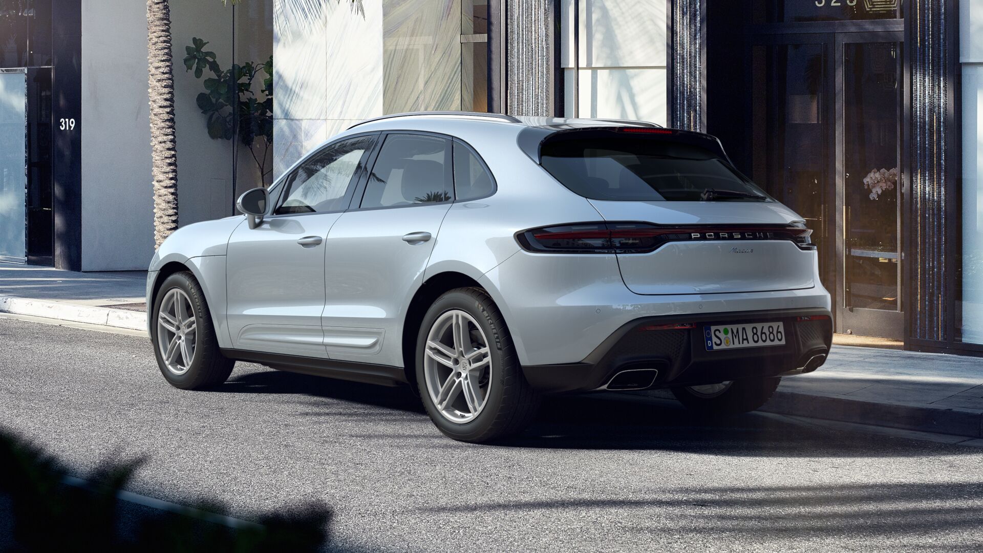 2025 Porsche Macan T photo 3