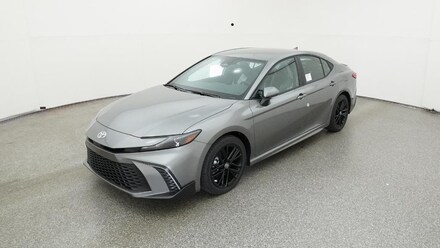 2025 Toyota Camry SE Sedan