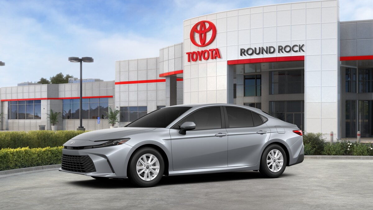 2025 Toyota Camry LE photo 2