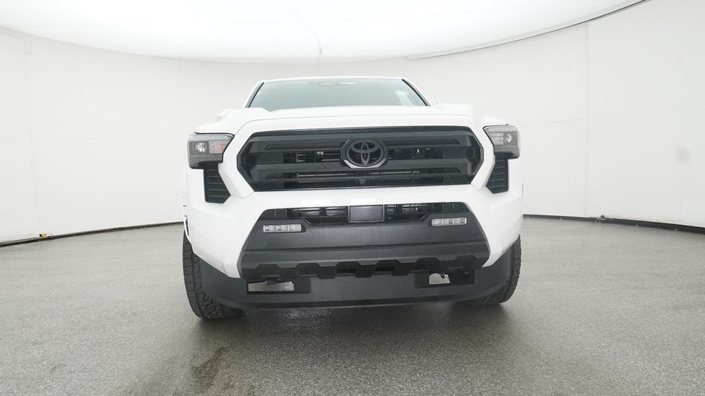 2025 Toyota Tacoma SR5 photo 4