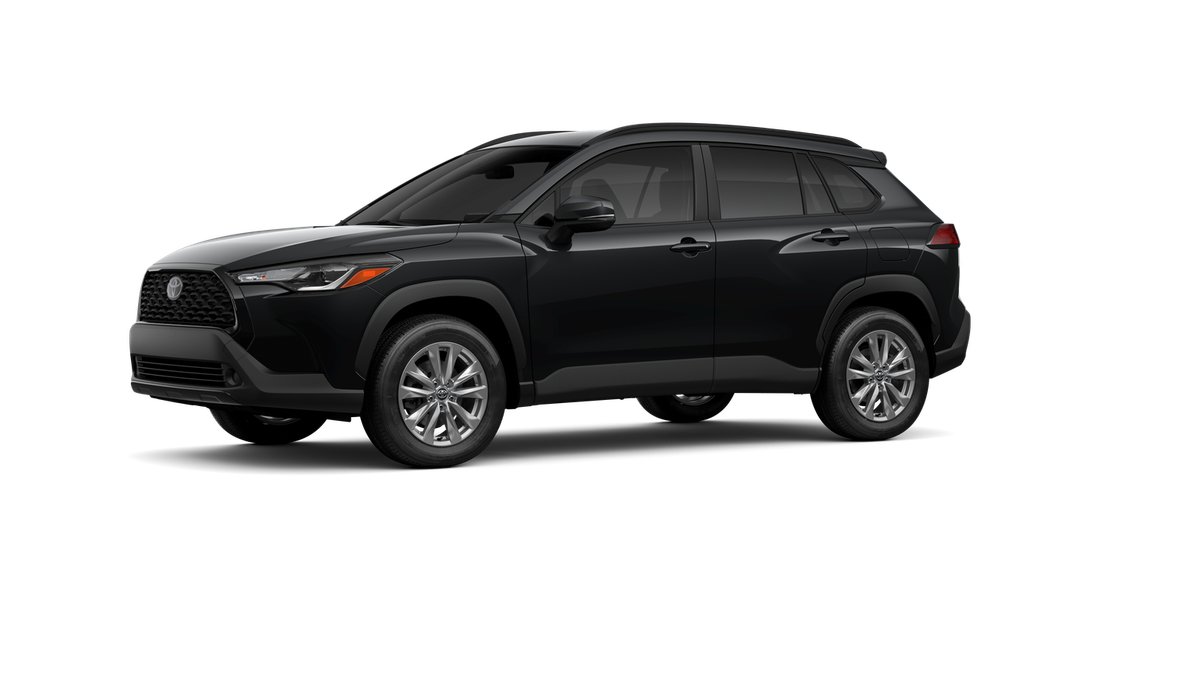 Toyota Corolla Cross LE photo 2