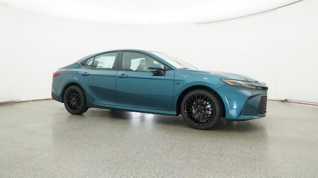 2025 Toyota Camry LE photo 32