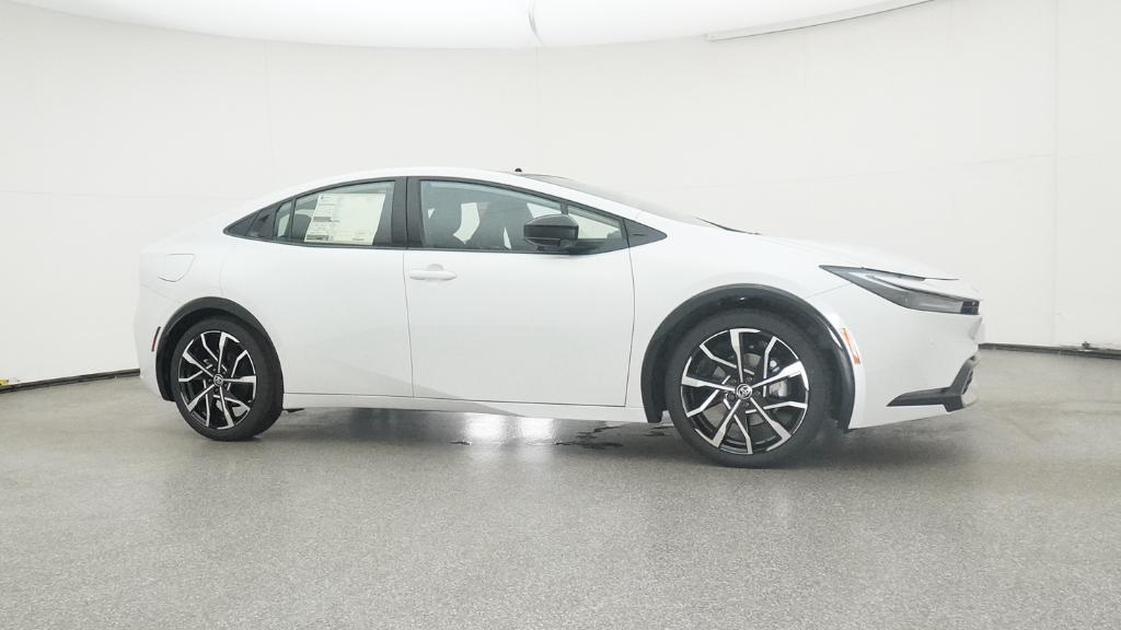 2025 Toyota Prius Plug-in Hybrid XSE Premium photo 4