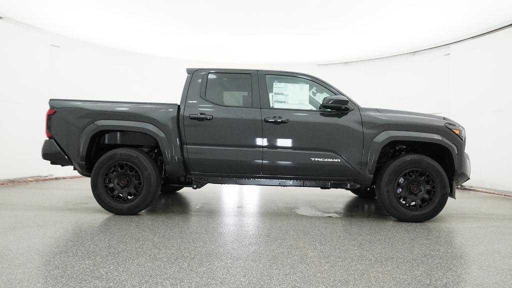 2025 Toyota Tacoma SR5 photo 20