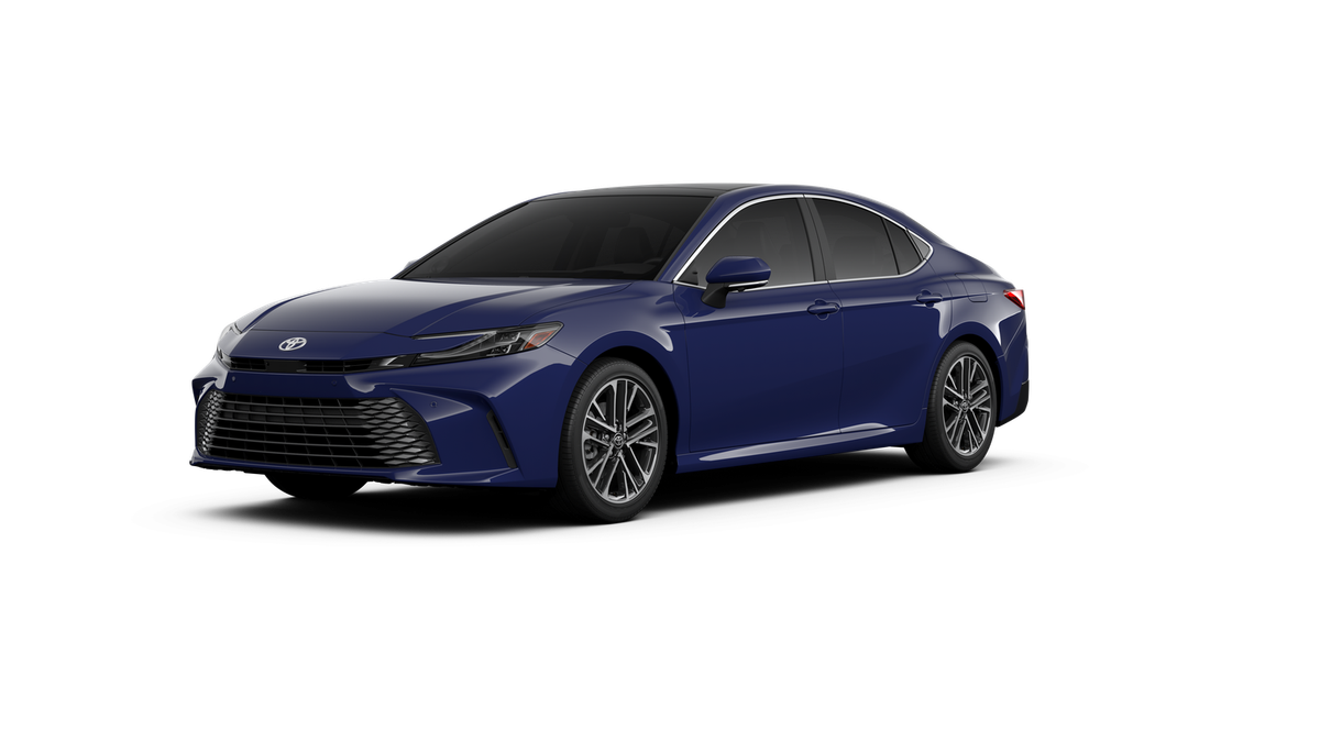 2025 Toyota Camry XLE -
                  Farmington Hills, MI